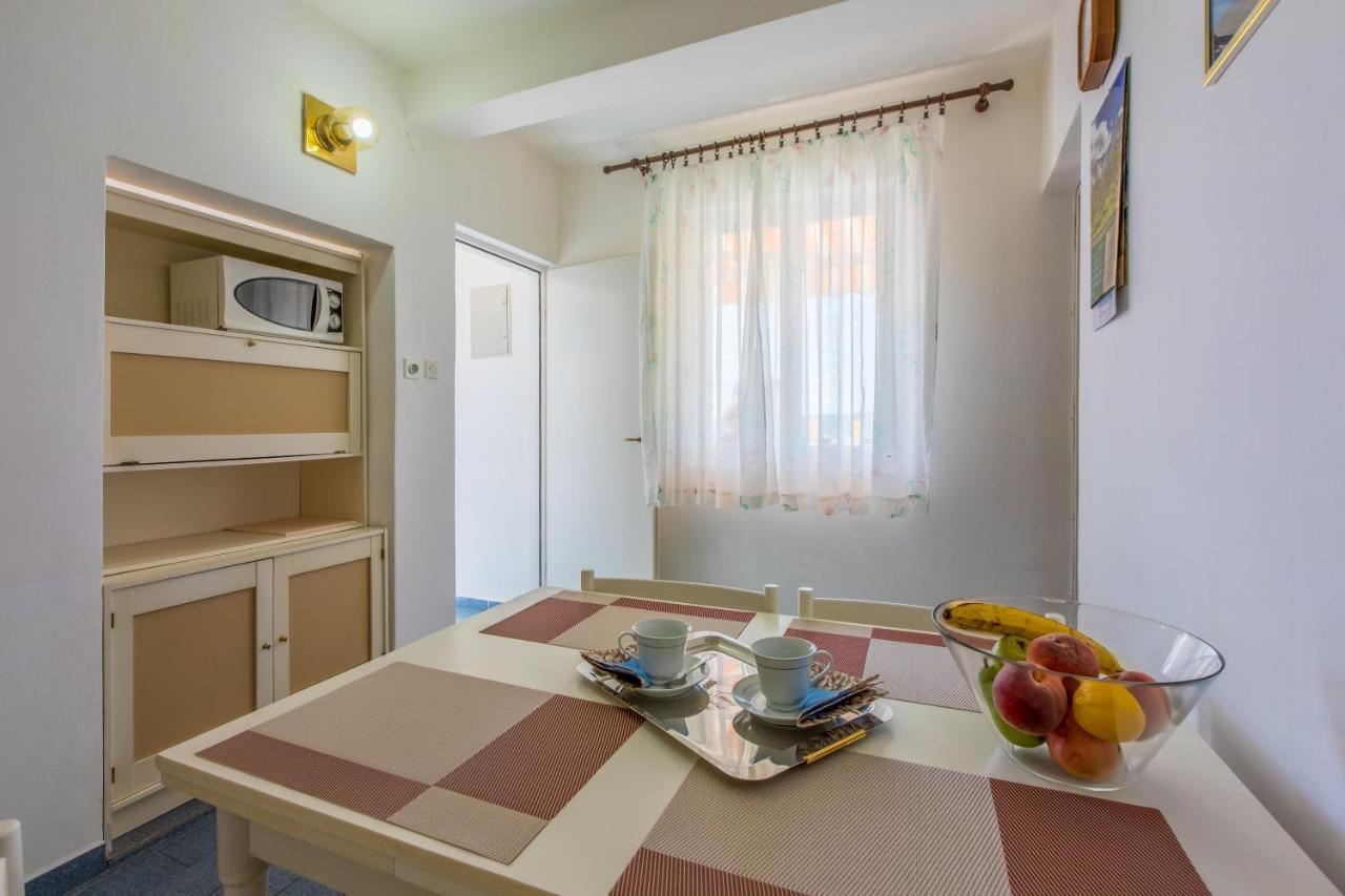 Apartments Danica Dramalj Exterior photo
